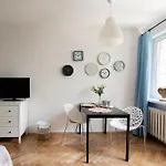 Piotrapartments - Central Warsaw - Walk Everywhere In Central Warsaw Apartment *