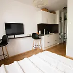 Apartment Piotrapartments - Central Warsaw - Walk Everywhere In Central Warsaw *