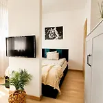 Piotrapartments - - Walk Everywhere In * Warschau
