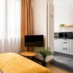 Appartement Piotrapartments - - Walk Everywhere In