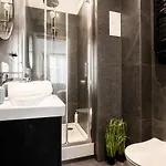Piotrapartments - - Walk Everywhere In Appartement