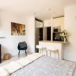 Appartement Piotrapartments - - Walk Everywhere In