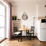 Appartement Piotrapartments - - Walk Everywhere In Warschau