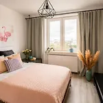 Piotrapartments - - Walk Everywhere In