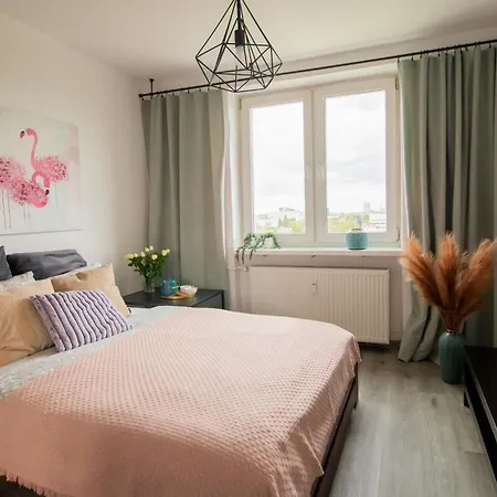 Piotrapartments - Big Life In Varsóvia