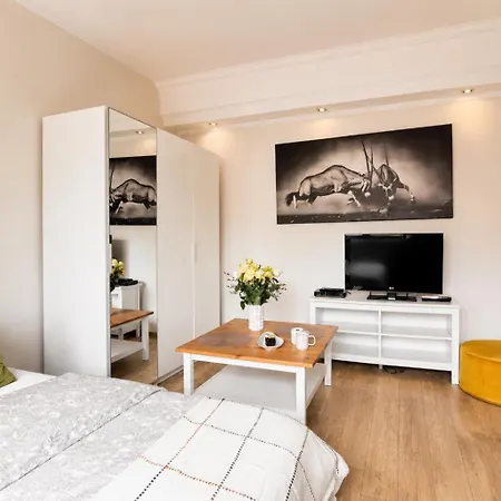 Piotrapartments - - Walk Everywhere In Appartement