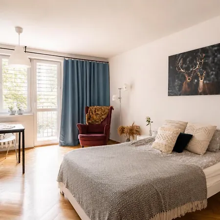 Piotrapartments - - Walk Everywhere In *