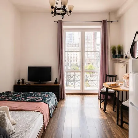 Piotrapartments - Central Warsaw - Walk Everywhere In Central Warsaw