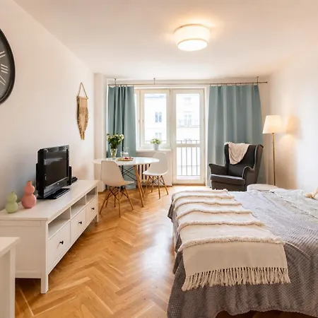 Piotrapartments - - Walk Everywhere In شقة *
