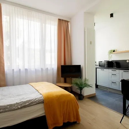 Piotrapartments - Big Life In Varsovie