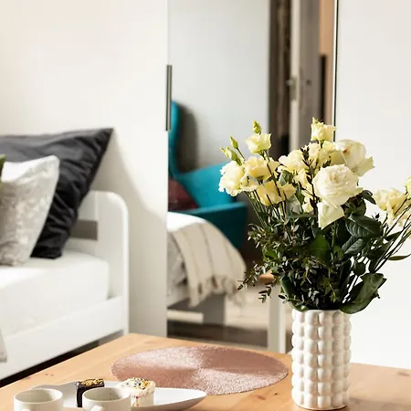 Piotrapartments - Big Life In * Varsovie